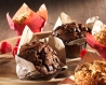 Muffin choco chunks fourré choco noisettes décor chunks en coupelle tulipe marron
